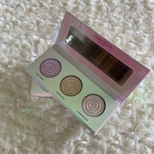 🎉HP🎉 New Laura Geller Life Glows On Highlighter Palette